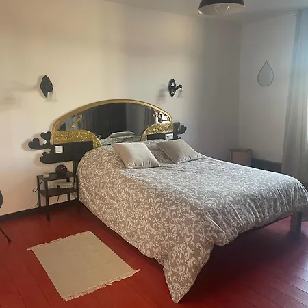6 Personnes, 3 A Saint Eloi Apartment *