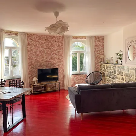 6 Personnes, 3 A Saint Eloi Lejlighed