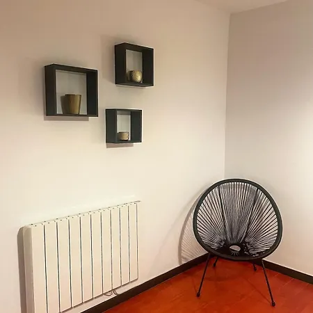 6 Personnes, 3 A Saint Eloi Lejlighed